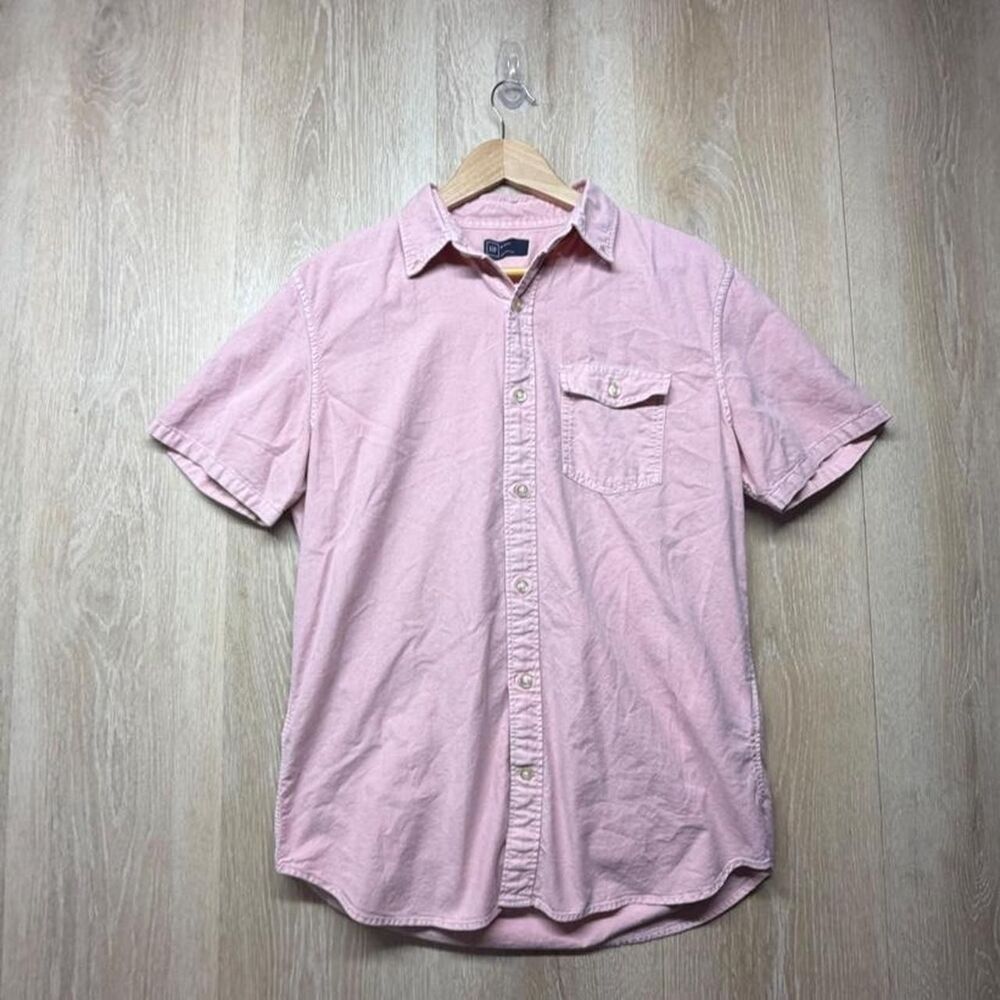 Gap Men's Pink Shirt